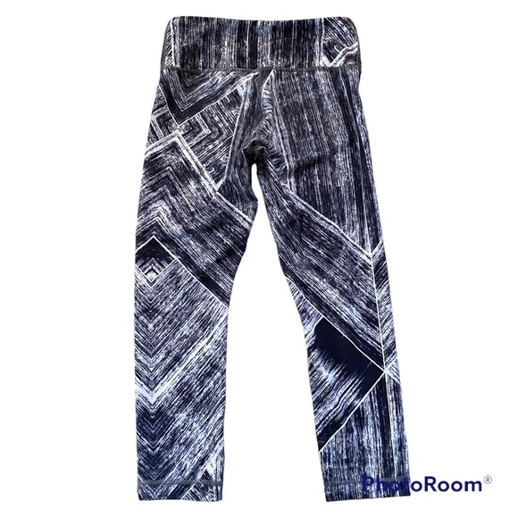 Lululemon Wunder Under Crop II Leggings Heat Wave Black and White Size 4 - Picture 4 of 12